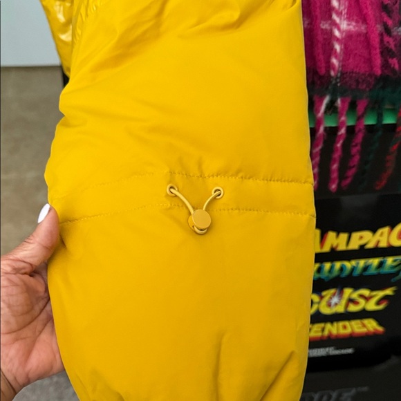 CAbi Mustard Yellow Women's Puffer Jacket - Picture 4 of 4